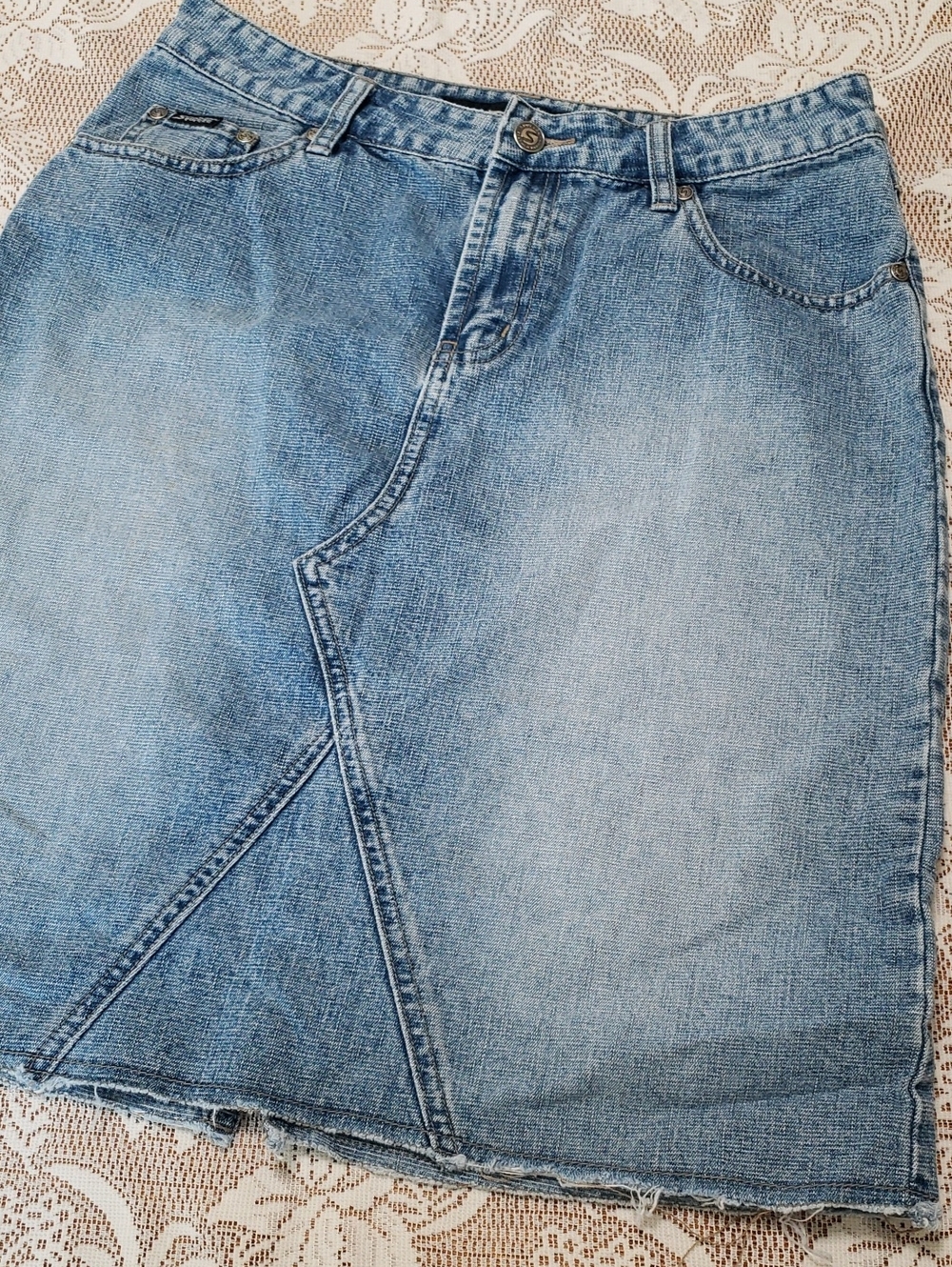 Squeeze Classic Light Blue Denim Skirt - Women, Size 9/10